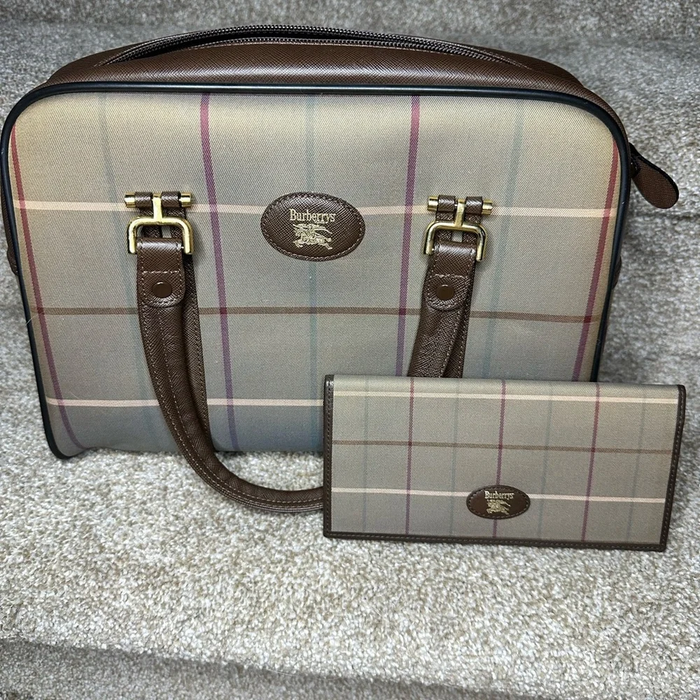 Vintage Burberry long wallet - Picture 5 of 5